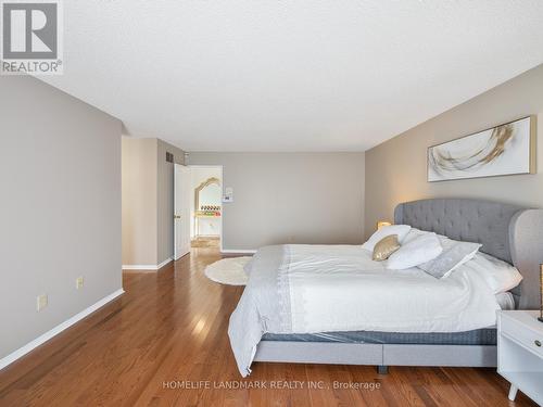 53 Highgrove Crescent, Richmond Hill, ON - Indoor Photo Showing Bedroom