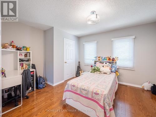 53 Highgrove Crescent, Richmond Hill, ON - Indoor Photo Showing Bedroom