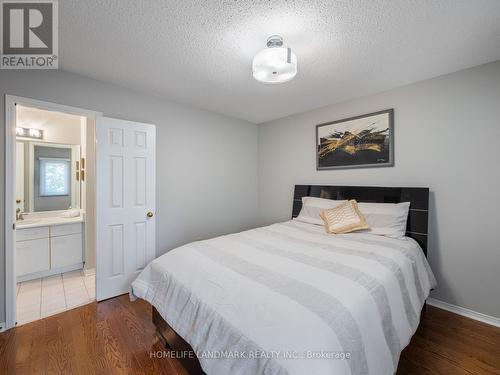 53 Highgrove Crescent, Richmond Hill, ON - Indoor Photo Showing Bedroom