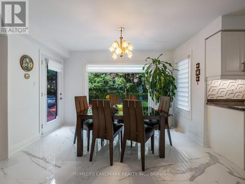 53 Highgrove Crescent, Richmond Hill, ON - Indoor Photo Showing Dining Room