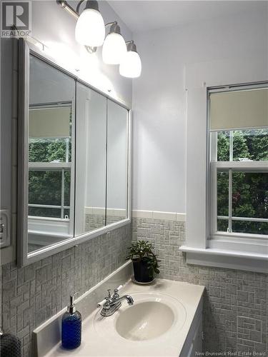 27 Hill Street, St. Stephen, NB - Indoor Photo Showing Bathroom