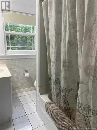 27 Hill Street, St. Stephen, NB - Indoor Photo Showing Bathroom