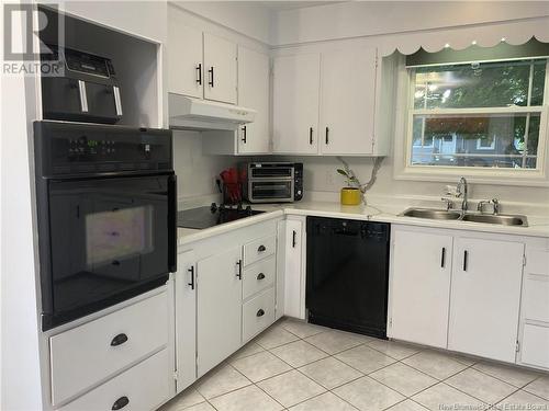 27 Hill Street, St. Stephen, NB - Indoor Photo Showing Kitchen With Double Sink