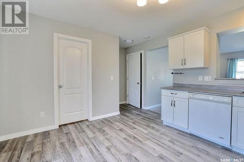 3750 7Th Avenue E, Regina, SK - Indoor Photo Showing Kitchen