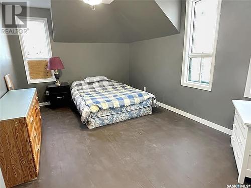 361 18Th Street W, Prince Albert, SK - Indoor Photo Showing Bedroom