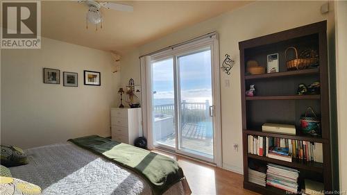 107 Rue De La Mer, Val-Comeau, NB - Indoor Photo Showing Bedroom