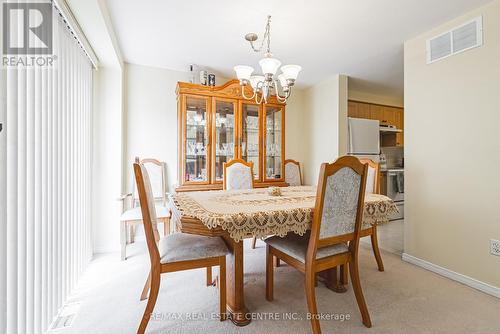 65 Foxglove Crescent, Kitchener, ON - Indoor Photo Showing Dining Room