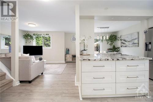 Kitchen - 13 Willowview Way, Ottawa, ON - Indoor