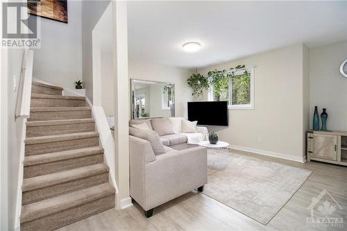 Living Room - 13 Willowview Way, Ottawa, ON - Indoor Photo Showing Other Room