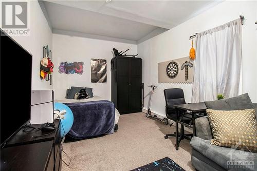 Garage converted into bedroom - 13 Willowview Way, Ottawa, ON - Indoor