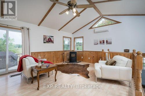 860 St. Marks Road, Marmora And Lake, ON - Indoor Photo Showing Living Room