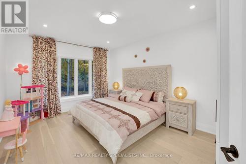 62 Silver Fox Place, Vaughan, ON - Indoor Photo Showing Bedroom