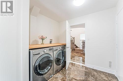 49 Topham Crescent, Richmond Hill, ON - Indoor Photo Showing Laundry Room