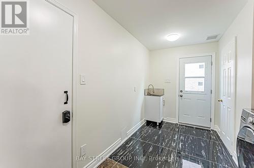 49 Topham Crescent, Richmond Hill, ON - Indoor Photo Showing Other Room