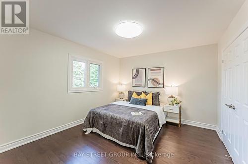 49 Topham Crescent, Richmond Hill, ON - Indoor Photo Showing Bedroom