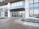 715 - 509 Dundas Street W, Oakville, ON  - Outdoor 