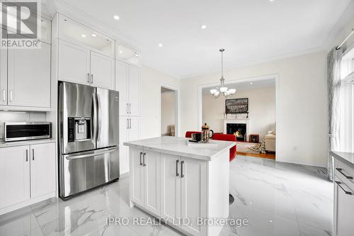 46 Angelgate Road, Brampton (Credit Valley), ON - Indoor Photo Showing Kitchen