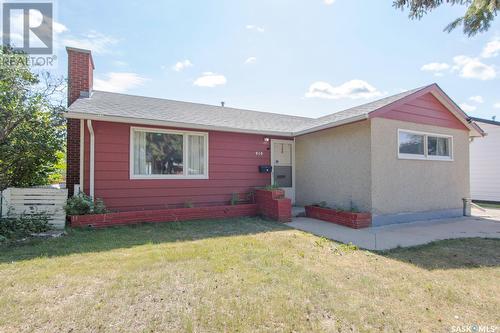 414 T Avenue N, Saskatoon, SK - Outdoor