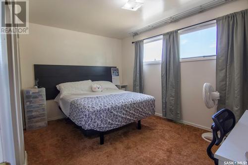 414 T Avenue N, Saskatoon, SK - Indoor Photo Showing Bedroom