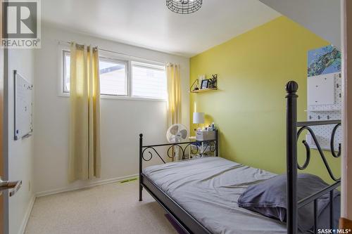 414 T Avenue N, Saskatoon, SK - Indoor Photo Showing Bedroom