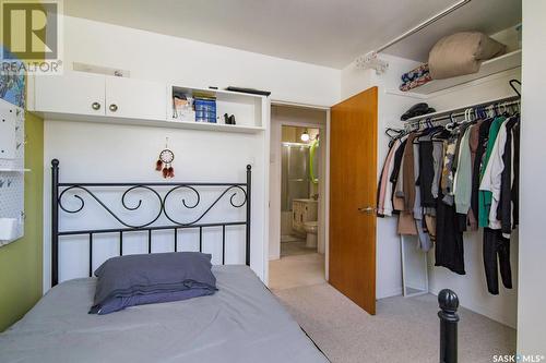 414 T Avenue N, Saskatoon, SK - Indoor Photo Showing Bedroom