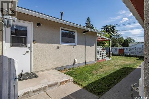 414 T Avenue N, Saskatoon, SK - Outdoor With Exterior