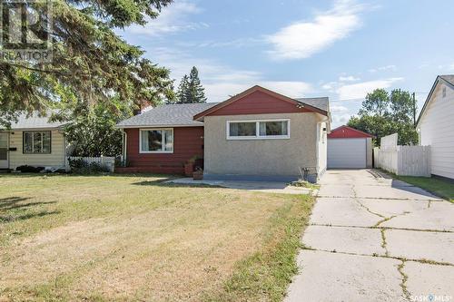 414 T Avenue N, Saskatoon, SK - Outdoor