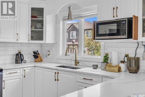 115 Zimmer Crescent, Saskatoon, SK - Indoor Photo Showing Kitchen With Double Sink