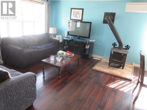 555 Main Street, Bishop'S Falls, NL - Indoor Photo Showing Living Room