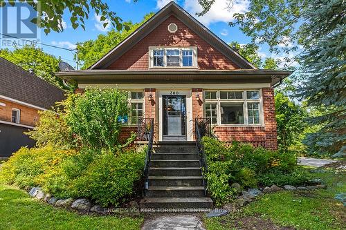 300 2Nd Avenue E, Owen Sound, ON - Outdoor With Facade