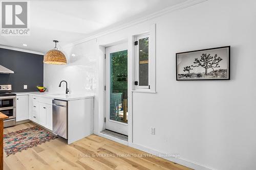 300 2Nd Avenue E, Owen Sound, ON - Indoor Photo Showing Kitchen