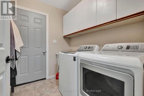 30 Pimlico Drive, Hamilton (Dundas), ON - Indoor Photo Showing Laundry Room