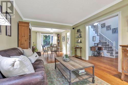 30 Pimlico Drive, Hamilton (Dundas), ON - Indoor Photo Showing Living Room