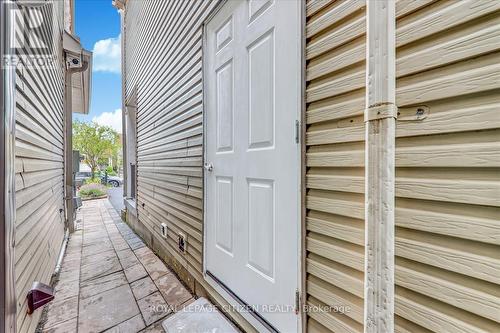 24 Holloway Road, Markham (Cedarwood), ON - 