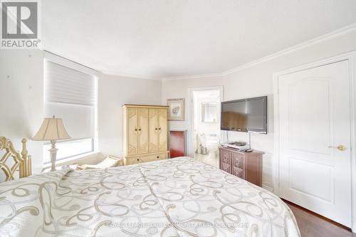 1710 - 7460 Bathurst Street, Vaughan, ON - Indoor Photo Showing Bedroom