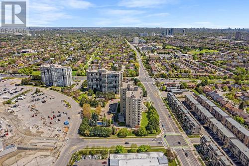 1710 - 7460 Bathurst Street, Vaughan, ON - Outdoor With View