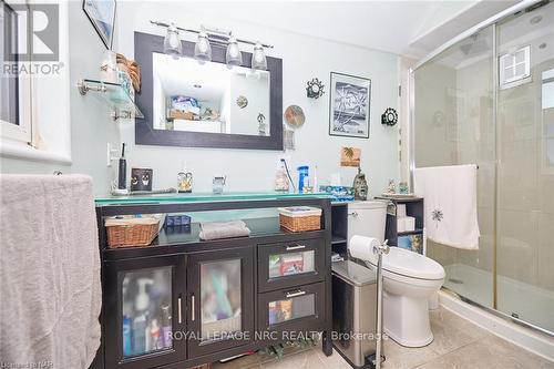 10266 Willodell Road, Niagara Falls, ON - Indoor Photo Showing Bathroom