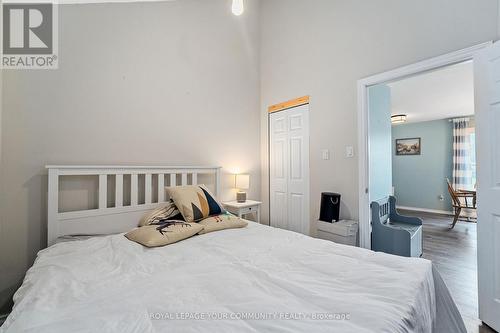 29 Brook Road, Kawartha Lakes (Fenelon Falls), ON - Indoor Photo Showing Bedroom