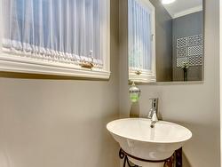 Powder room - 