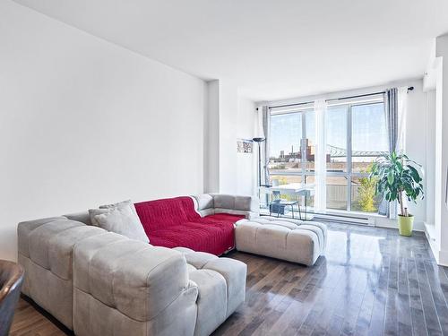 Salon - 310-1025 Rue De La Commune E., Montréal (Ville-Marie), QC - Indoor Photo Showing Living Room