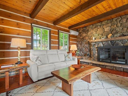 Living room - 249 Ch. Des Boisés, Mont-Tremblant, QC - Indoor Photo Showing Living Room With Fireplace