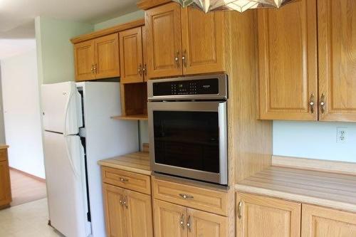 389 College Street, Thunder Bay, ON - Indoor Photo Showing Kitchen