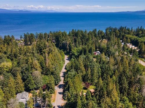 3826 Charlton Dr, Qualicum Beach, BC 