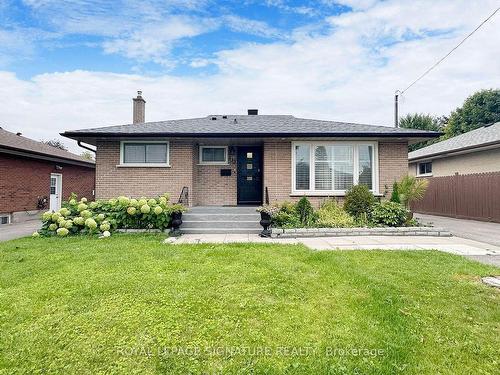 333 Ridgeway Ave, Oshawa, ON - Outdoor