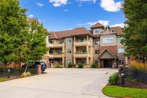 116-151 Taylor Road, Kelowna, BC - Outdoor With Facade