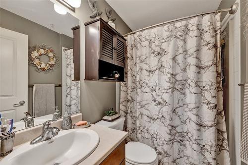 116-151 Taylor Road, Kelowna, BC - Indoor Photo Showing Bathroom