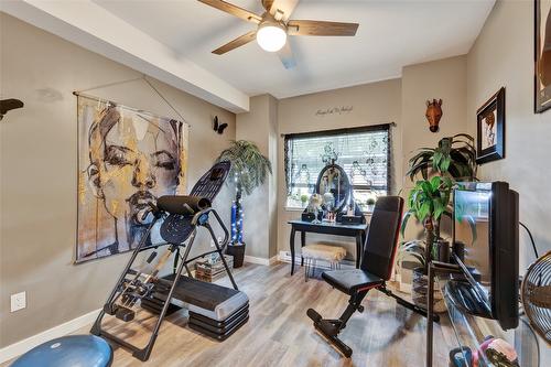 116-151 Taylor Road, Kelowna, BC - Indoor Photo Showing Gym Room