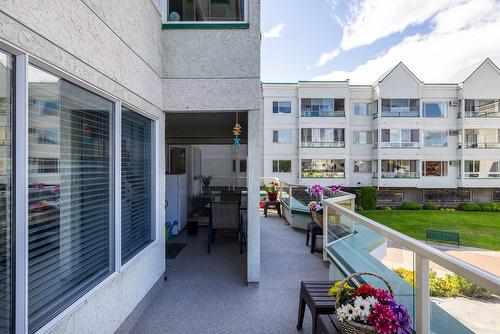 201-1329 Klo Road, Kelowna, BC - Outdoor