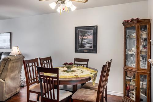 201-1329 Klo Road, Kelowna, BC - Indoor Photo Showing Dining Room