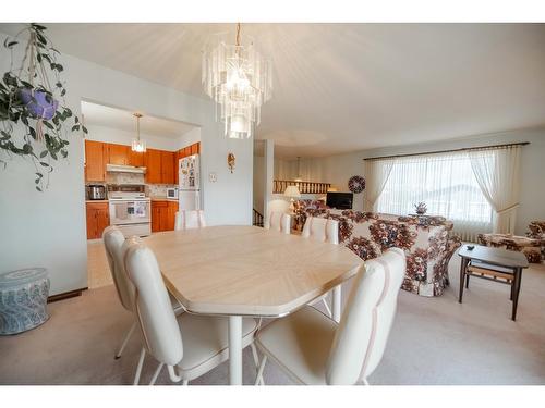 721 23A Avenue N, Cranbrook, BC - Indoor Photo Showing Dining Room